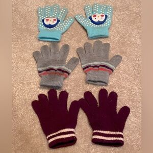 3 girls stretchy gloves 🧤